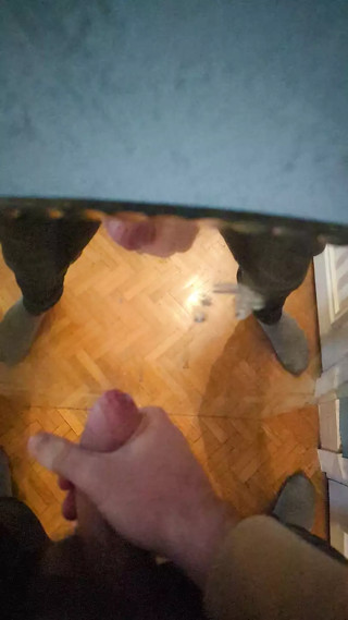 Destroyed m'y mirror again lol