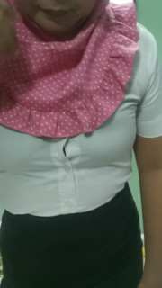 The hot mouth of a mother who can do a variety of things.
