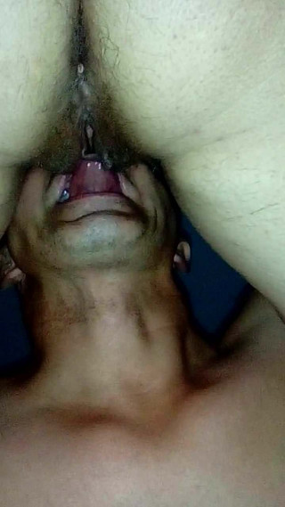 licking pussy