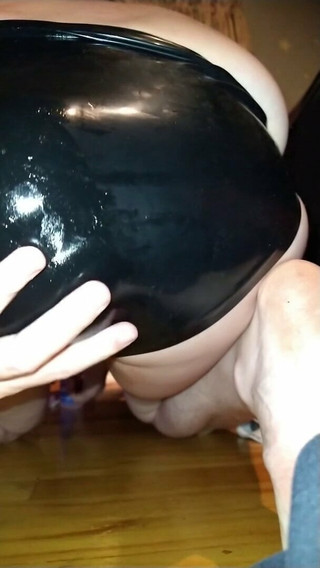 Shoving Water Balloons In My Ass Wearing Latex Panties