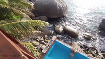 Underwater fuck in paradise infinitypool