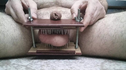 Egg Needle Press