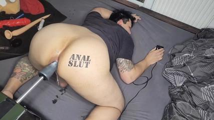 Creaming my huge anal gape for the fuck machine