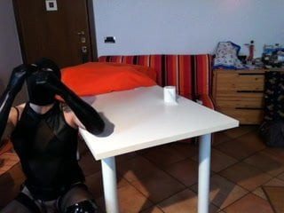 LADY F LIKE DILDO AND SWALLOWS IN LATEX AND BOOTS