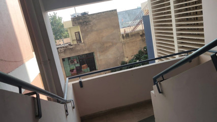 A boy came into the house and made a love affair with Kamvali