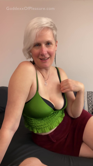 est Friend's Mom Gives Me A JOI To Get Back At Him - Hot MILF JOI