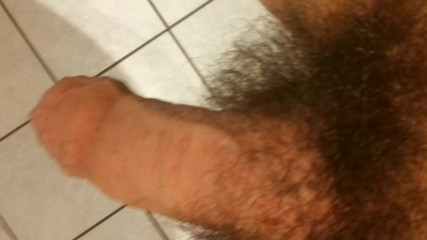 A white guy stroke his cock