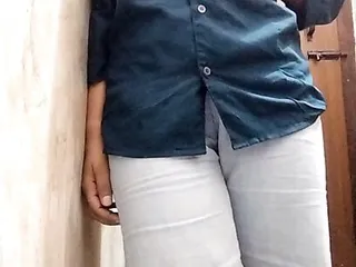 Indian hot aunty ne aapne chuchee dabae full enjoy indian aunty