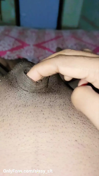 Tiny limp penis and pissing thumbnail