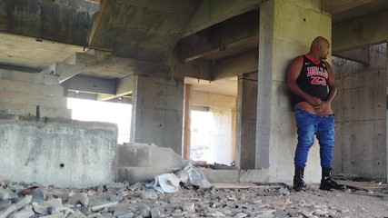 I Went to Pee at the Construction Site and Felt Like Getting up to Some Mischief.