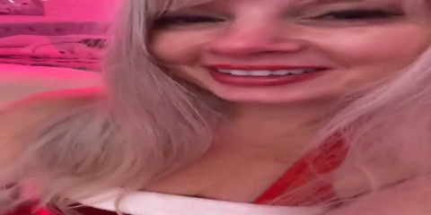 743612078274650112. mp4