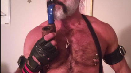 The Singlet Smoker