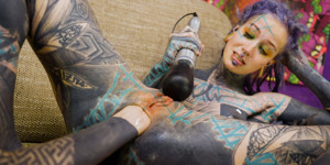 Alt cutie spreads wide and takes a deep filthy butthole fist stretching every inch with moans anuskatzzlily lu | Anal Video Updates | Porn videos