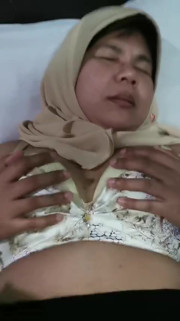 A cheating hijab girl has sex with her husband's sister.