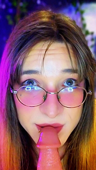 MILF Trans Girl Give the Best Blowjob
