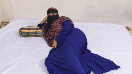 Hijabi Muslim Aunty indian deshi village aunty doggy style hardly  fucking video.