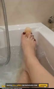 Day 1. Sexy Waiting Till I Finish My Bath and We Play