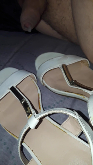 Cum on her sandals again