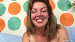 Sexy Plumper Miranda Kelly Uses The Fucking Machine