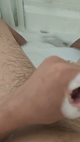 Jerking Off in the Tub and Washing Up Clean