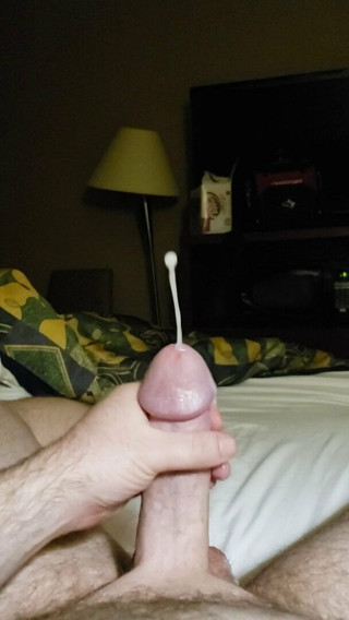 Hotel Jerk Off : Revisited