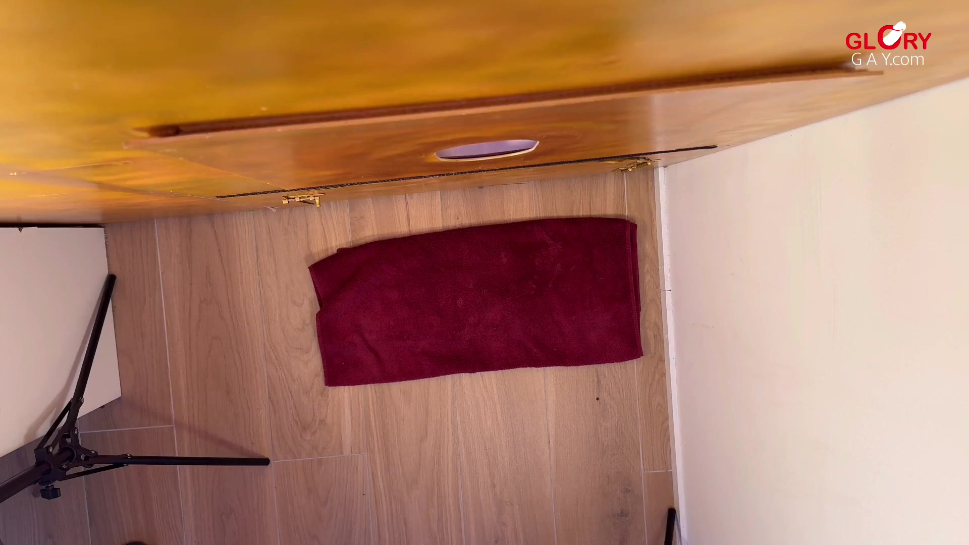 Italian Double Explosion – Massive Loads Directly to Stomach