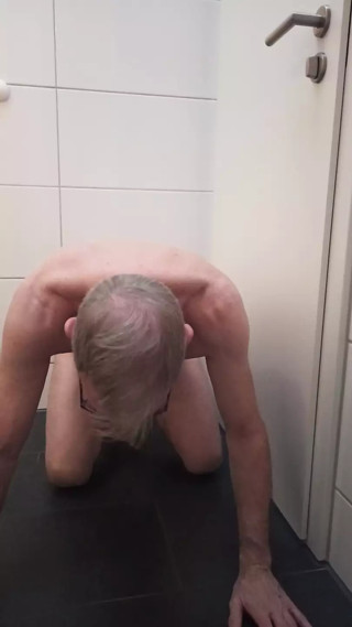 Inserting plug with cagecheck, horny and humiliated