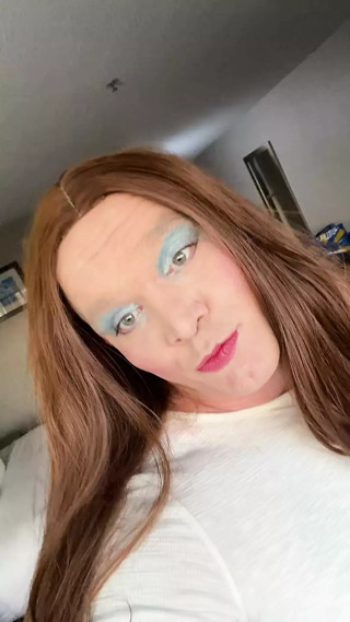 David loves Crossdressing thumbnail