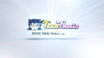 Thai girls, Potay and Candy made a handsome tourist cum