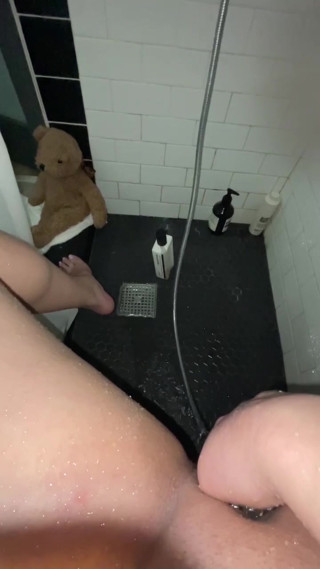 MULTIPLY INTENSE REAL ORGASM IN SHOWER AT HOME-WATER STIMULATION- AMATEUR- SAUDI ARABIAN SNOWWHITE- BEAUTIFUL WHITE GIRL- MUSLIM