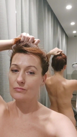 I went to the bathroom to pee but decided to jerk off, hot milf masturbation