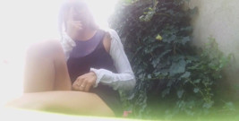 Outdoor!! Without Panty and Pee on the Grass!!i Don T Care About the Neighbours