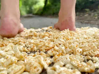 Foot Crushing Crisps