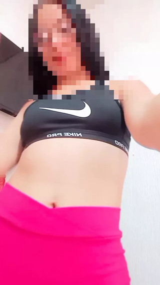 my juicy pussy I masturbate until I cum