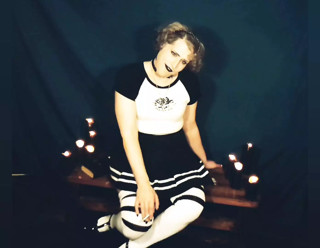 Mean goth seduced thumbnail