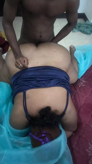 Madurai chubby aunty sex with stepbrother