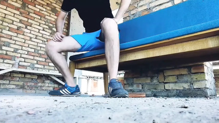 Construction breaktime (showing ass &amp; jerking)