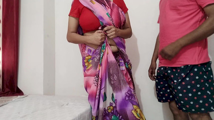 Desi Indian Kamwali Ko Chod Dala Galti Se Kyuki Usne Wife Ka Saree Pahna Hua tha, Hindi Video