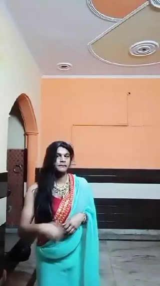 Crossdresser Shreya Mera babu