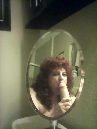 michelle sucks cock