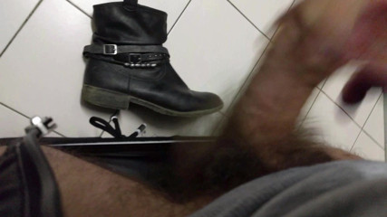 5.3.2018 Black Boots ShoesFuck Cum &amp; Multiple Shoes Job