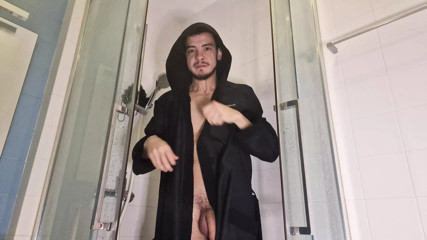 Flexing in the shower thumbnail