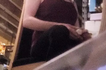 Sooner Gurl cumming in chair