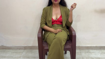 Horny Saara Got Fucked From His Staff for Promotion New XXX Porn in Hindi