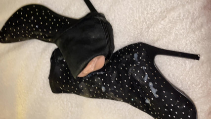 Cum on High Heels