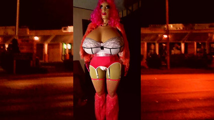 Pink Juggsy In 44 R Cup Bra thumbnail