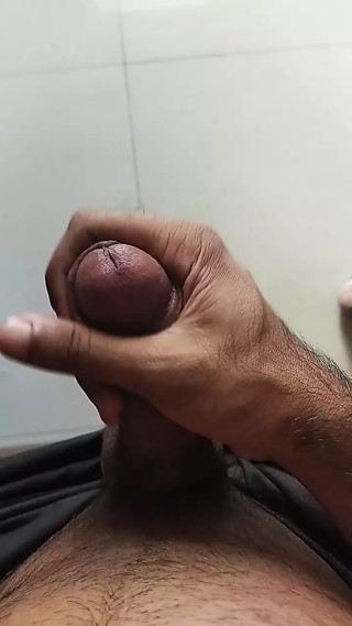 Jurking penis cum shot on floor awesome feel