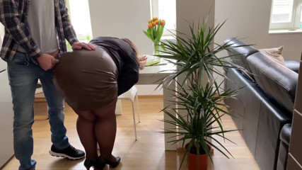 A Mature, Unknown MILF Made Me Cum in the Waiting Room