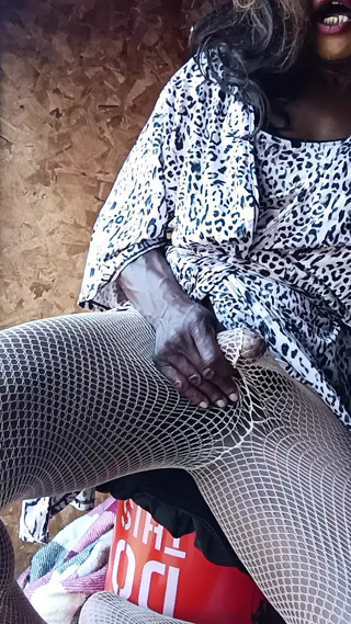 Crossdresser masturbation fun in public thumbnail
