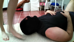 Lady Morganas head trampling and jumping fun!